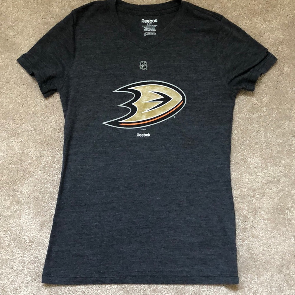 V-neck Anaheim Ducks T-shirt